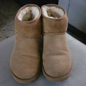 UGG short booties